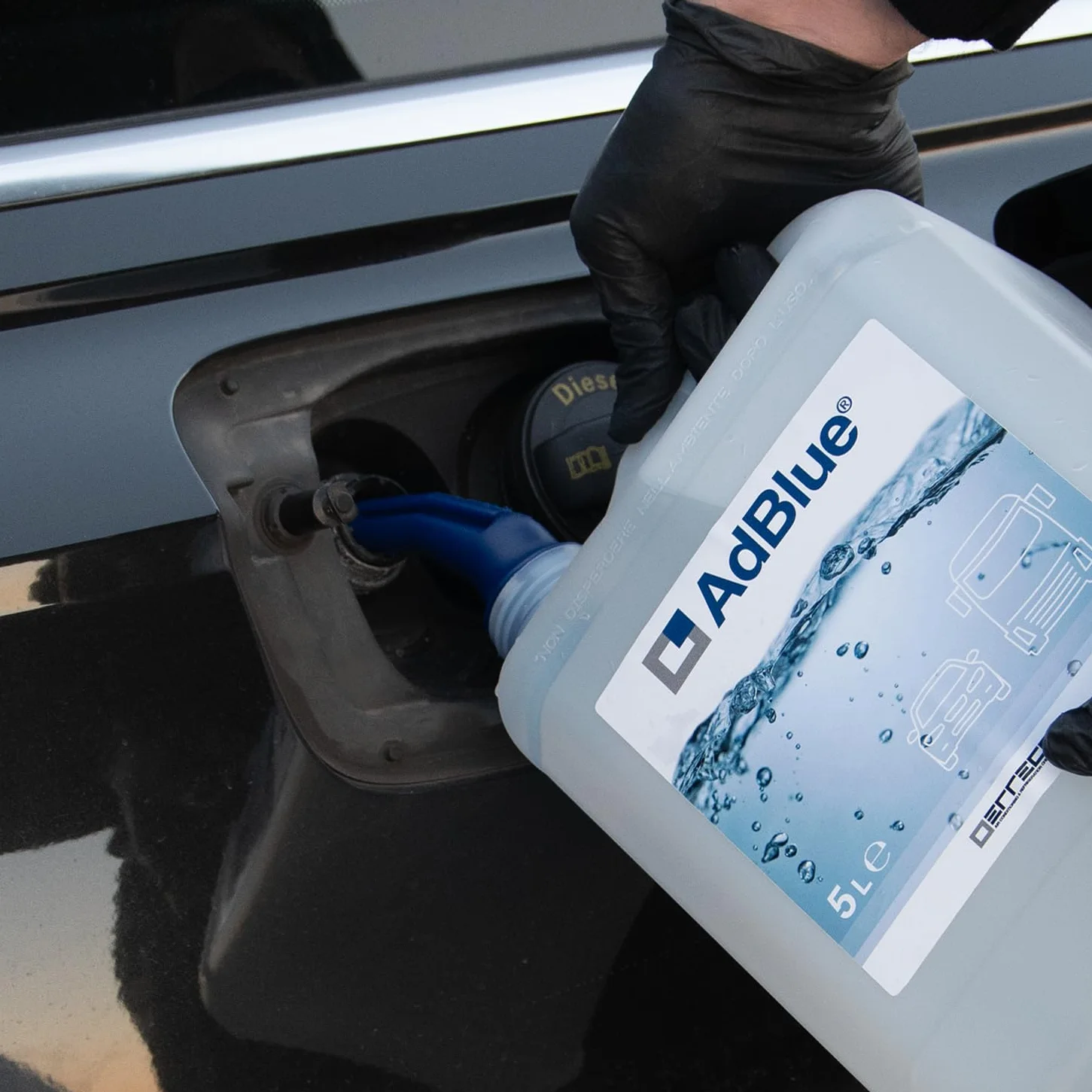 AdBlue Dodatek do Silnika Diesel 5 L Kanister z Lejkiem ISO 22241-1