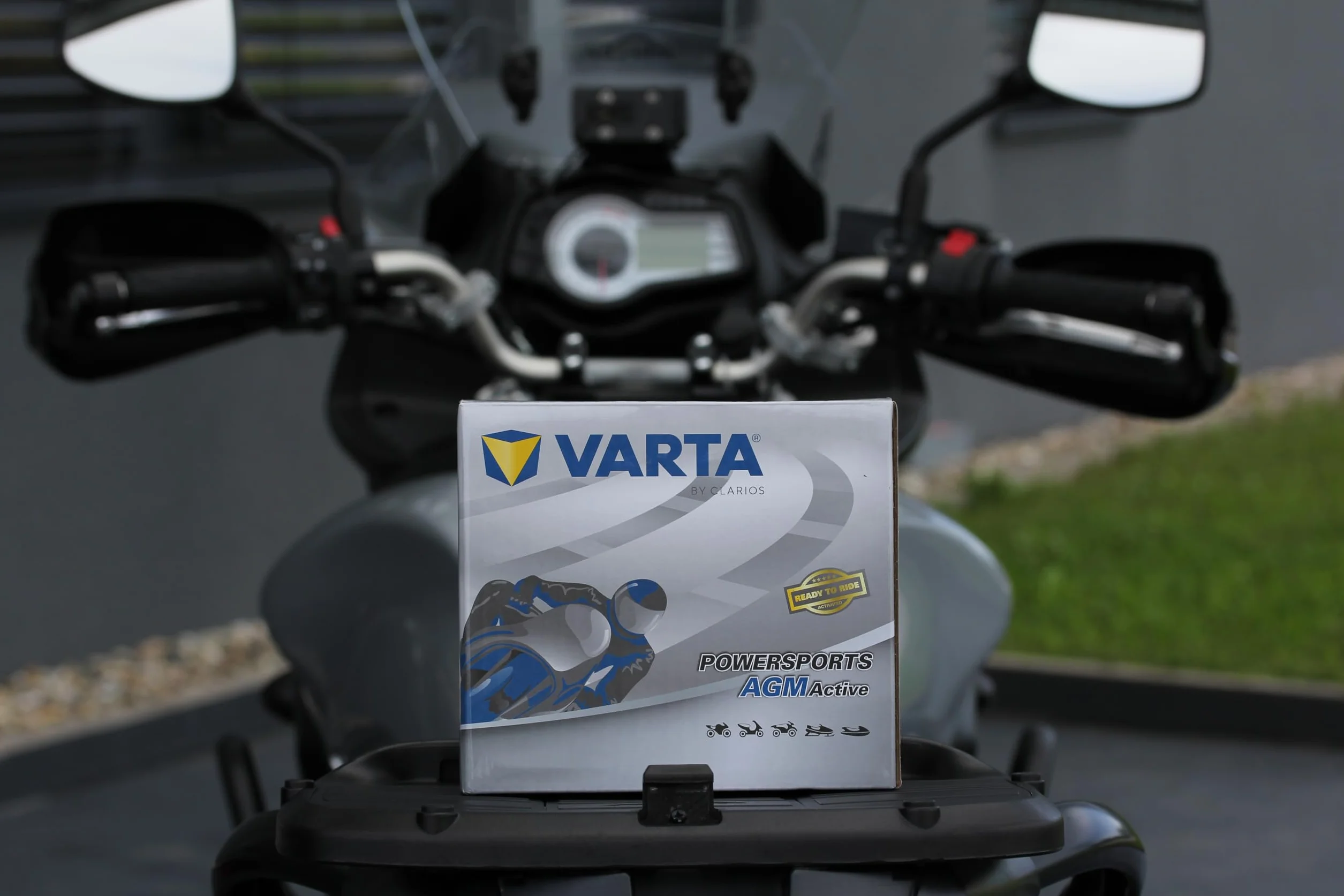Varta Akumulator Motocyklowy 10 Ah 170 A Powersports Active AGM Bezobsługowy Czarny