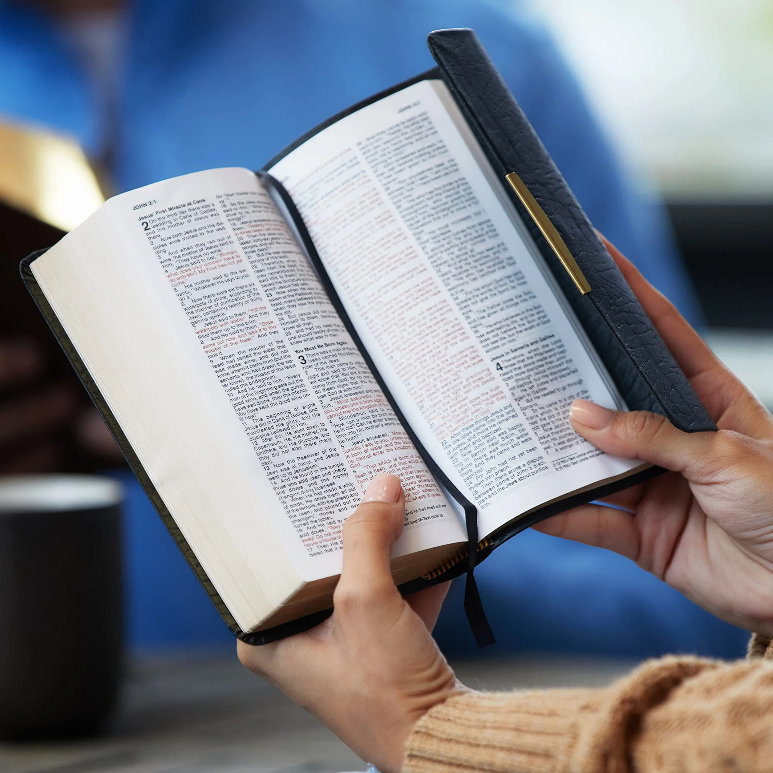 Classic Companion Bible-NKJV-Snap Flap: Holy Bible, New King James Version