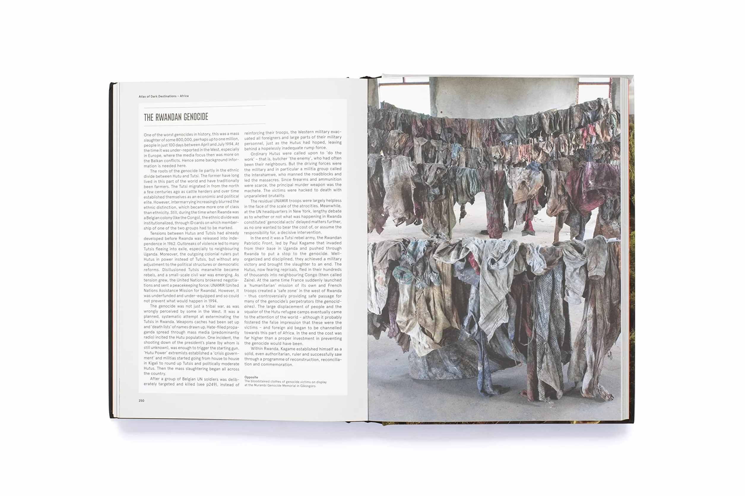 Atlas of Dark Destinations /anglais: Explore the World of Dark Tourism