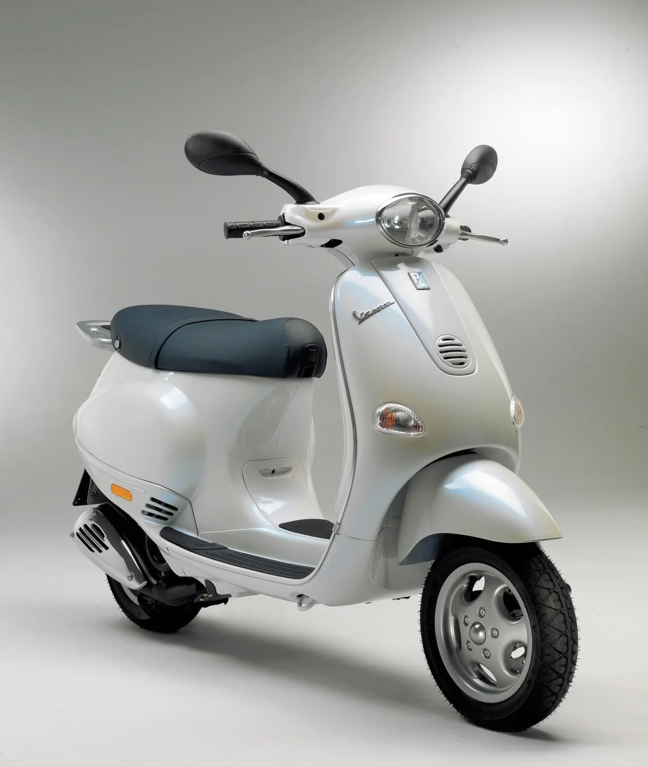 Szyba przednia kompatybilna z VESPA ET2-ET4 50/125/150cc ART.21544 PARAVENT