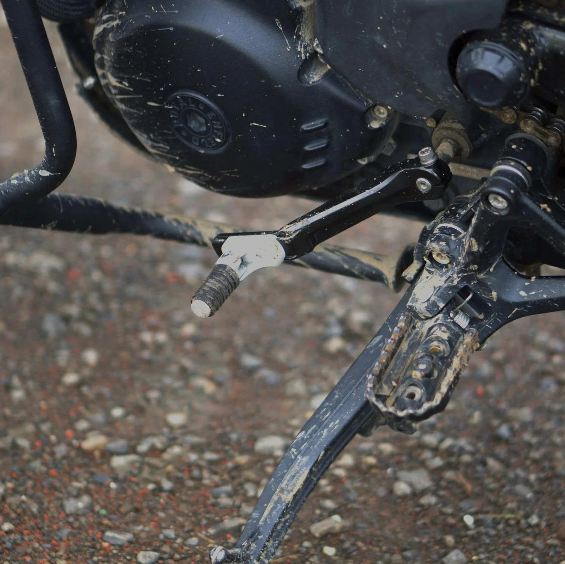 Regulowana dźwignia zmiany biegów kompatybilna z Royal Enfield New Himalayan 450