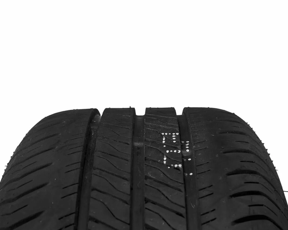 Unitrailer Koło wzmocnione do przyczep 195/55 R10C z czarną felgą