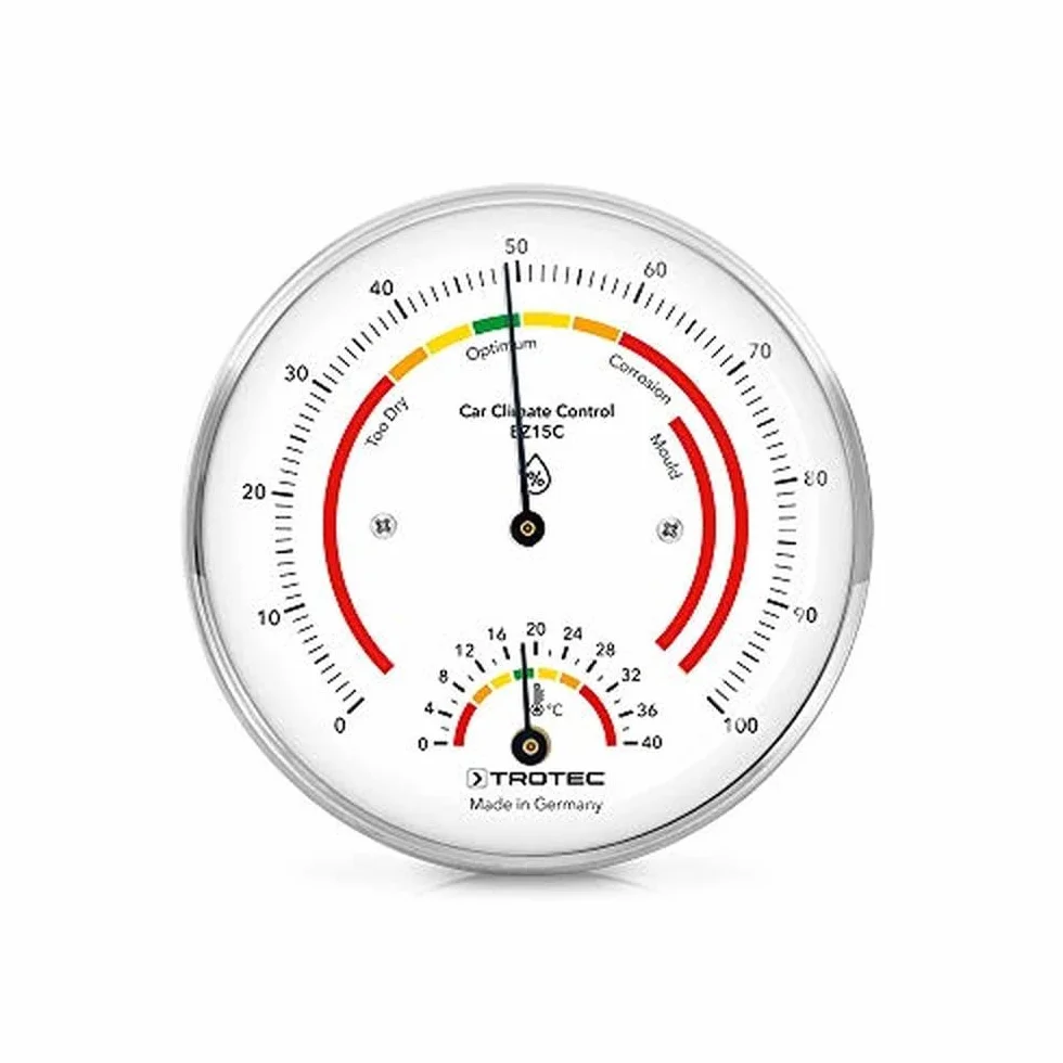 TROTEC BZ15C Termohigrometr ilustruje parametry klimatyczne w garażu mieszczącym pojazdy zabytkowe