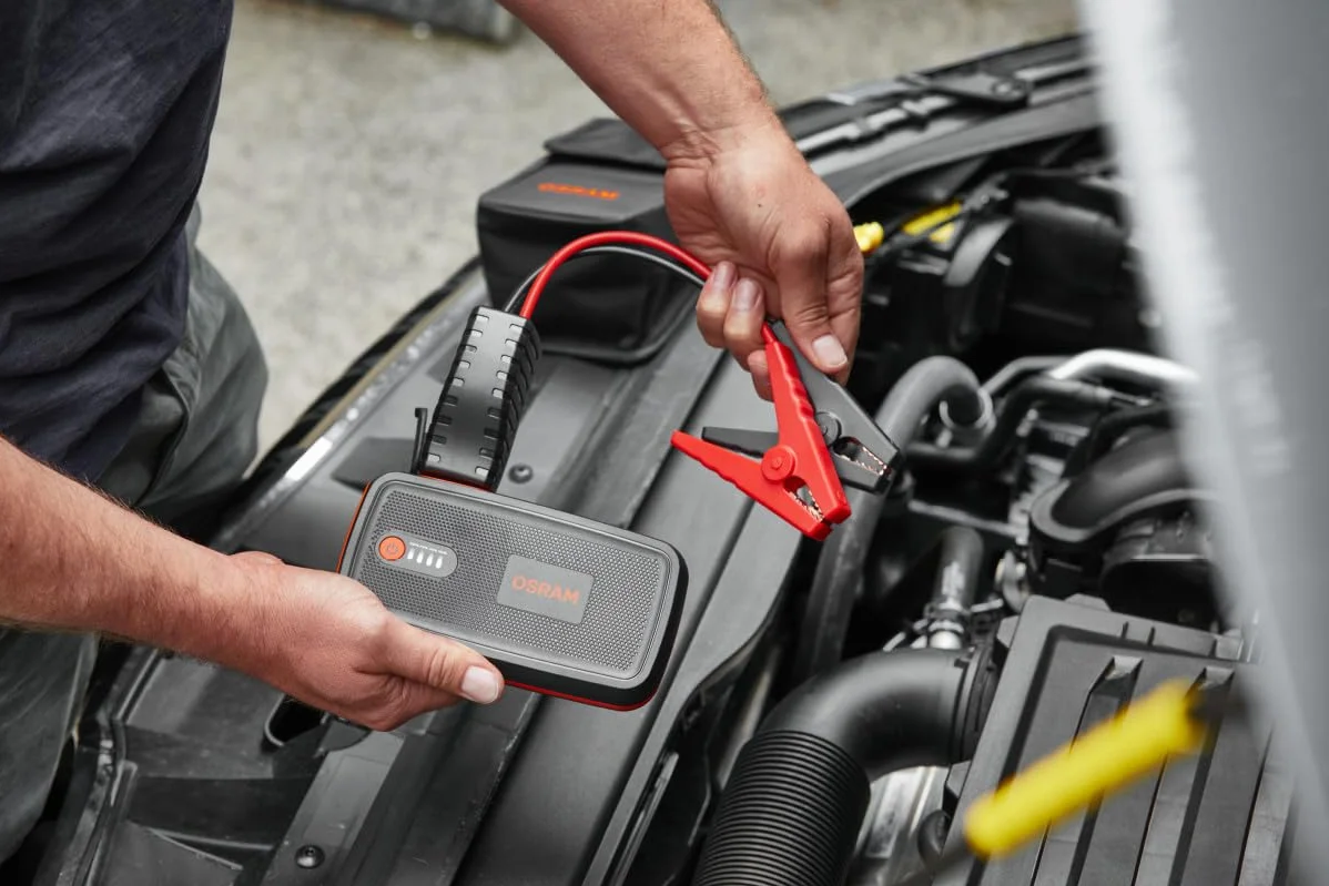 OSRAM BATTERYstart 300 rozrusznik samochodowy 13000 mAh