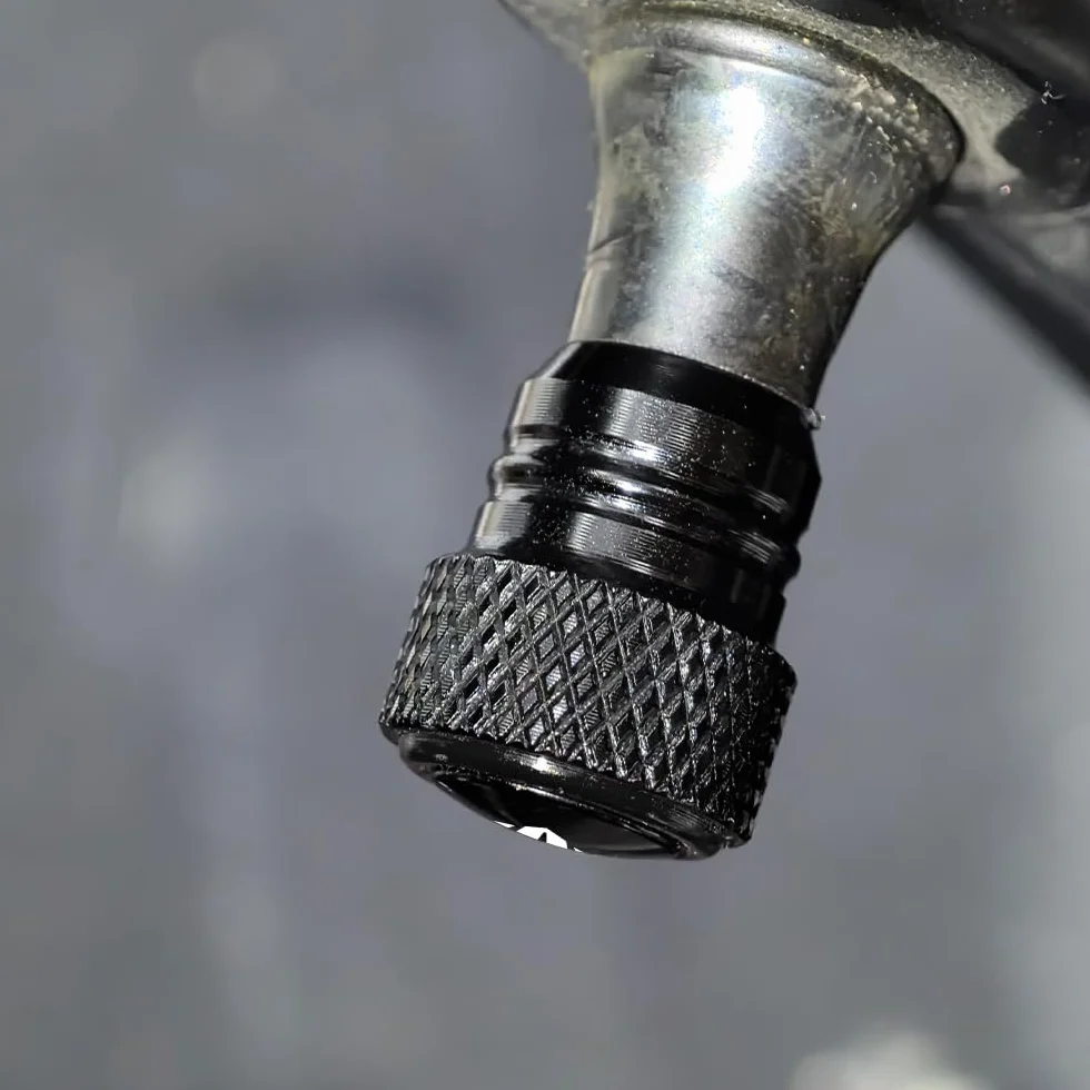 Motocykl 2 SZTUK CNC Koła Opona Zawór Czapki Pasuje do MT09 SP MT07 MT03 MT10 MT 09 07 03 10 MT-09 MT-07 MT-10 MT-03 MT125 MT25 FZ09 FZ07 T7 Zawór Zawory Zaworowe TRACER 9/GT