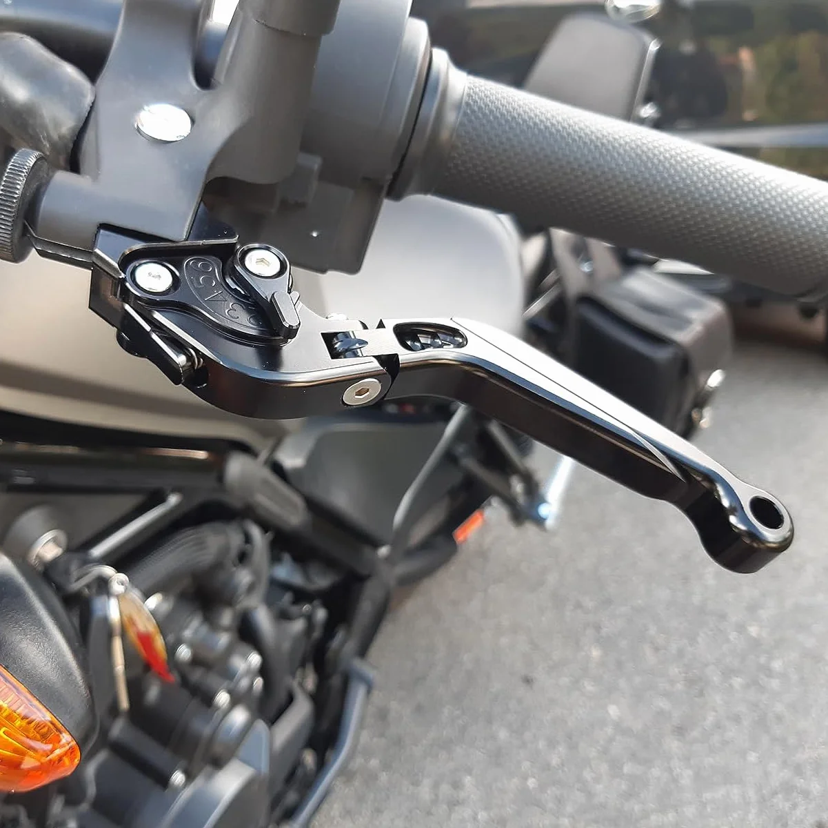Royal Enfield Himalayan 450 Guerrilla 450 2024 2025 chowana składana dźwignia sprzęgła dźwigni hamulca, wykonana ze stopu aluminium CNC (czarna)