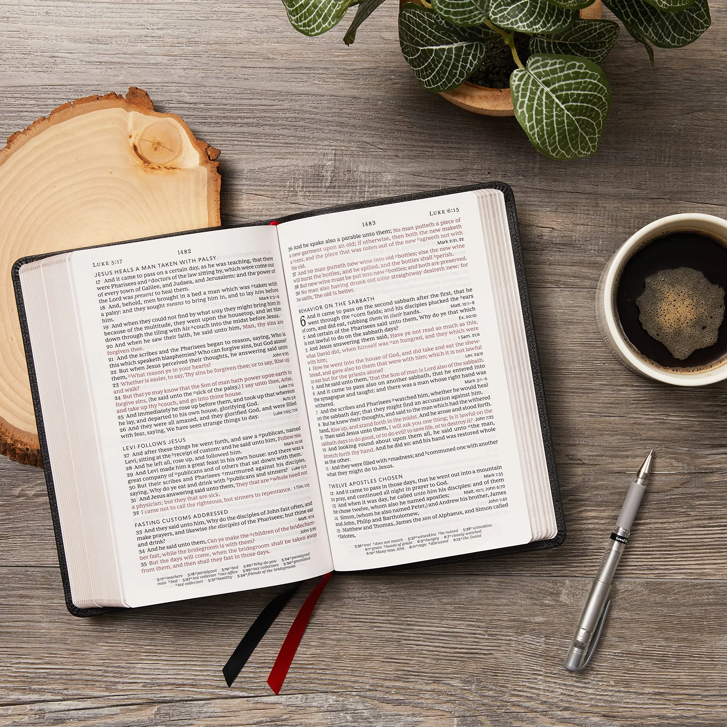 KJV Holy Bible: Large Print Single-Column with 43,000 End-Of-Verse Cross References, Brown Leathersoft, Personal Size, Red Letter, Comfort Print: King James Version: Holy Bible, King James Version