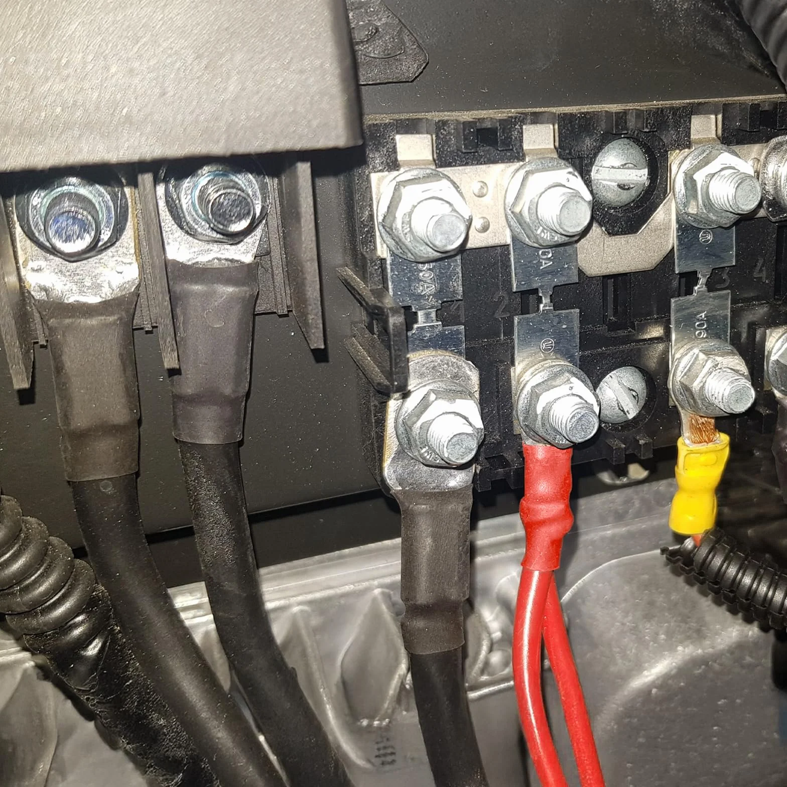 SWAWIS kabel do akumulatora M10 50 cm 35 mm2 12V/24V miedziany z zaciskami pierścieniowymi
