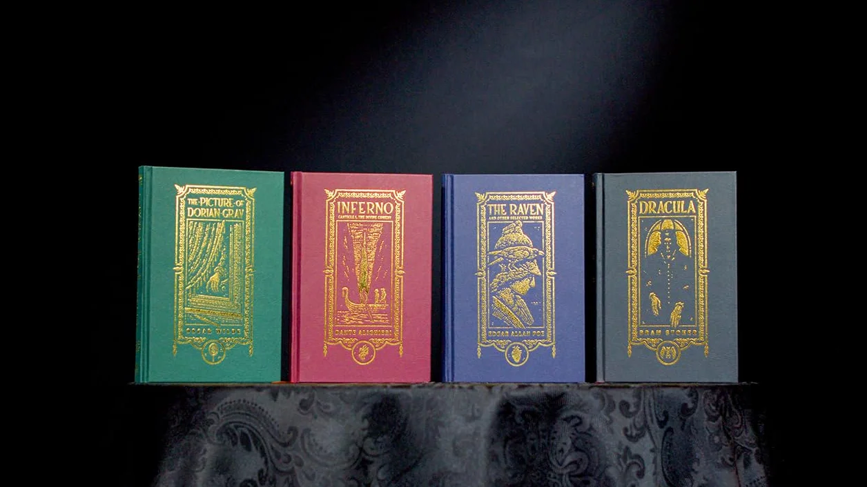 The Picture of Dorian Gray (the Gothic Chronicles Collection)