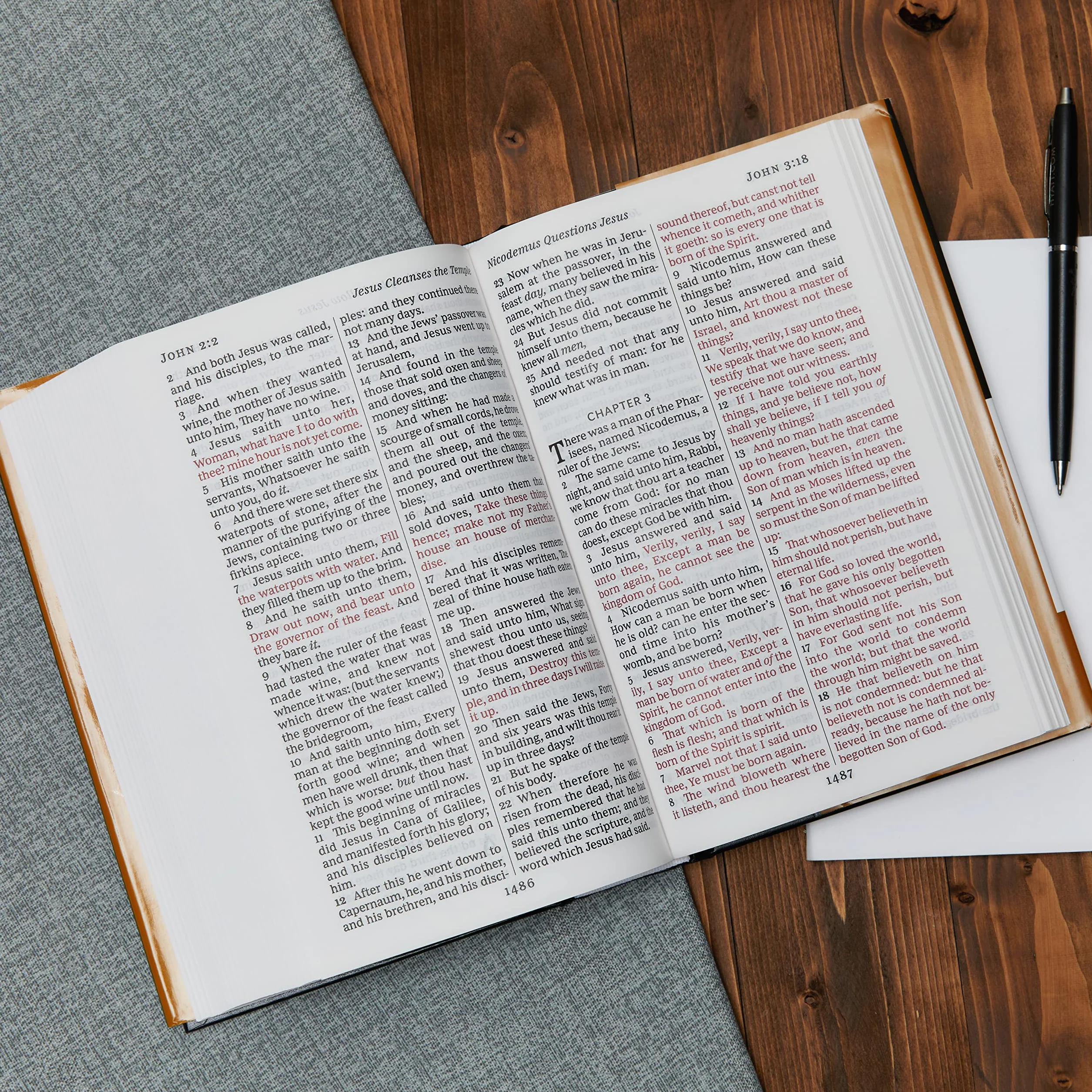 KJV, Pew Bible, Large Print, Hardcover, Blue, Red Letter Edition: Holy Bible, King James Version