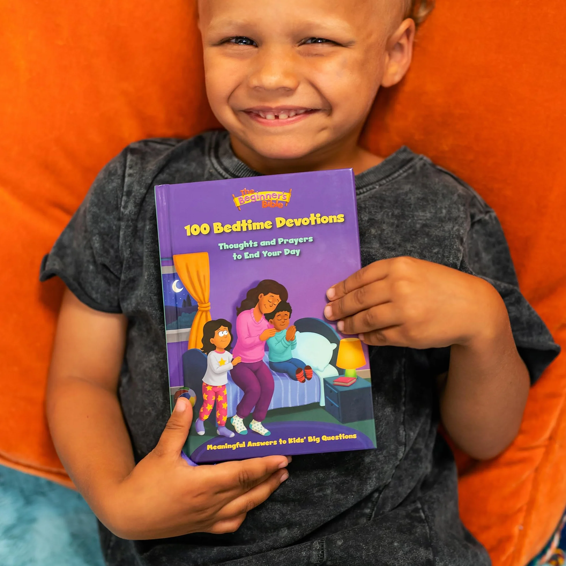The Beginner's Bible 100 Bedtime Devotions: Thoughts and Prayers to End Your Day