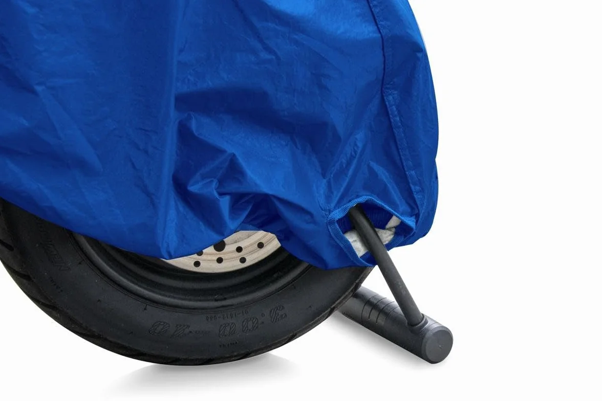 Goodyear Wytrzymały pokrowiec na motocykl Goodyear do przechowywania wewnątrz/na zewnątrz z otworem na kłódkę, rozmiar XL. Wymiary: 246 x 105 x 127 cm