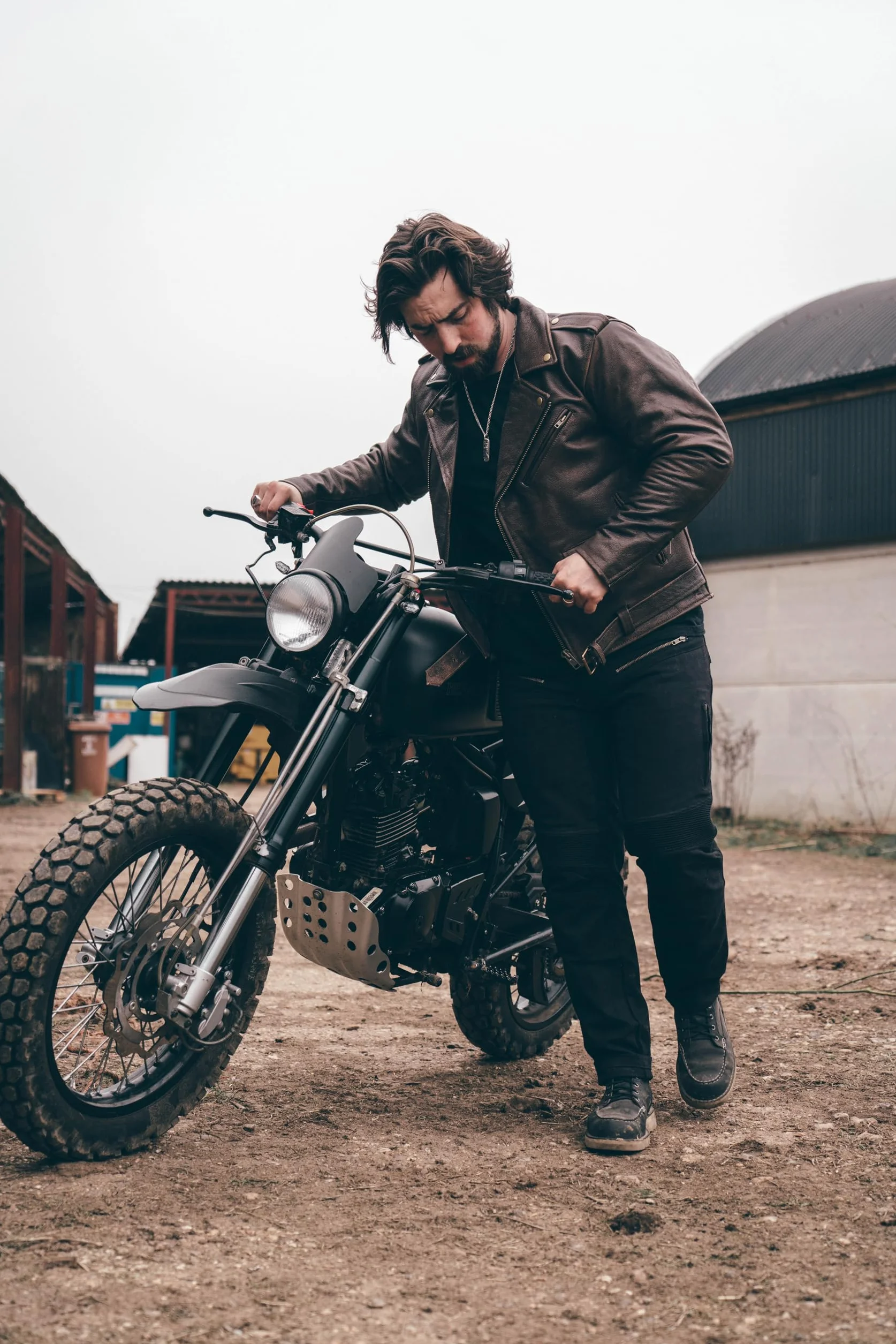 Texpeed Męska skórzana kurtka motocyklowa Marlon Brando - Kurtka motocyklowa turystyczna z prawdziwą ochroną motocyklową (EN 1621-1) – Brązowa - L