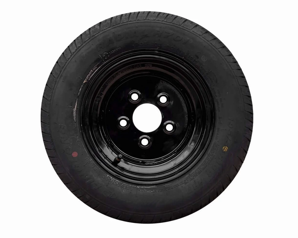 Unitrailer Koło wzmocnione do przyczep 195/55 R10C z czarną felgą