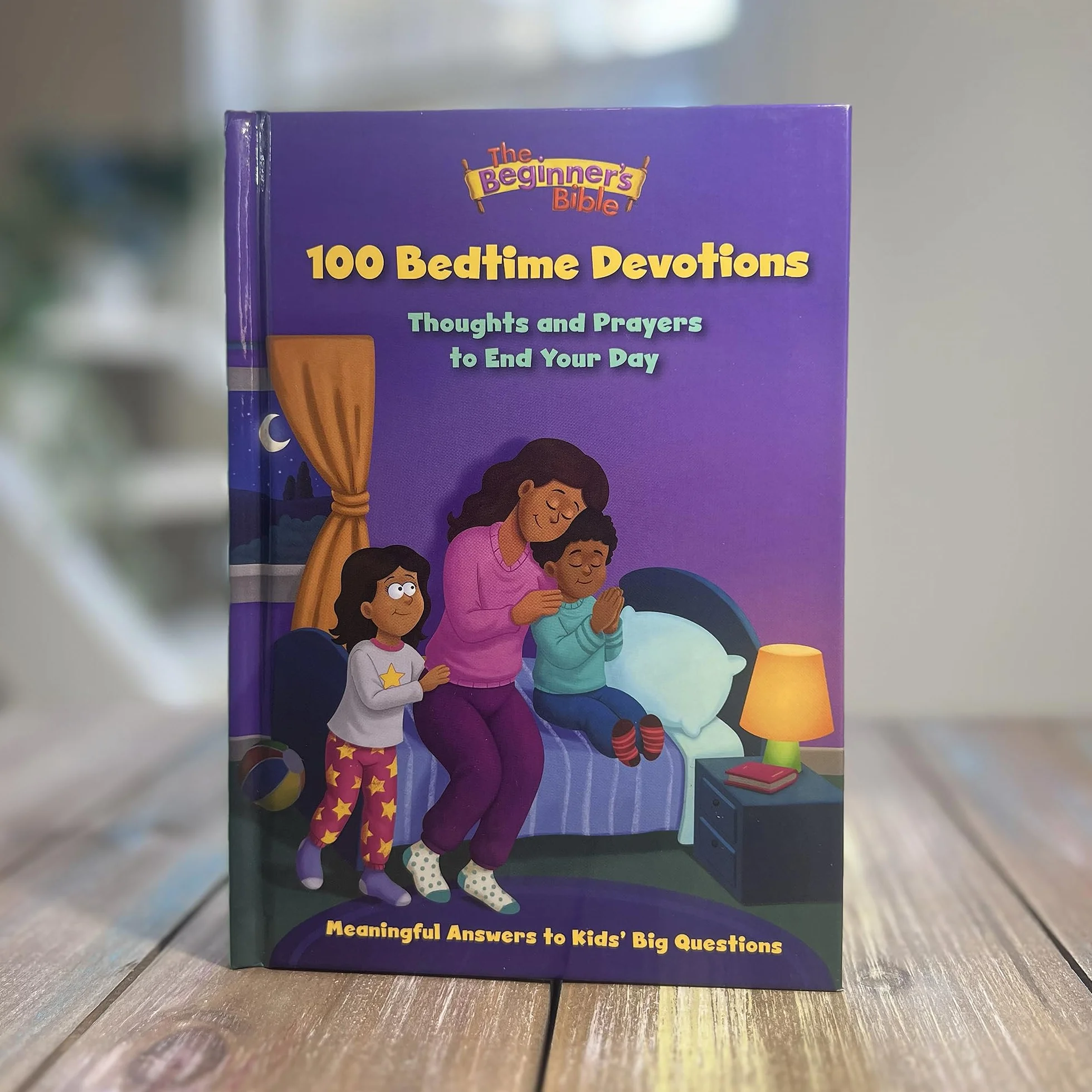 The Beginner's Bible 100 Bedtime Devotions: Thoughts and Prayers to End Your Day