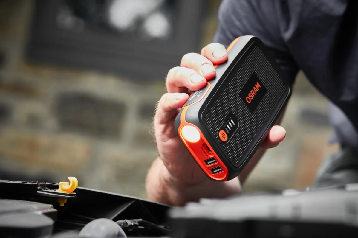 OSRAM BATTERYstart 300 rozrusznik samochodowy 13000 mAh