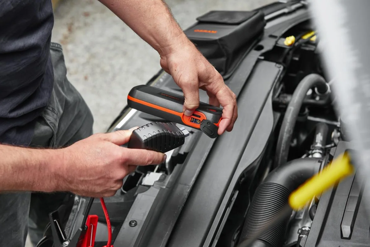 OSRAM BATTERYstart 300 rozrusznik samochodowy 13000 mAh