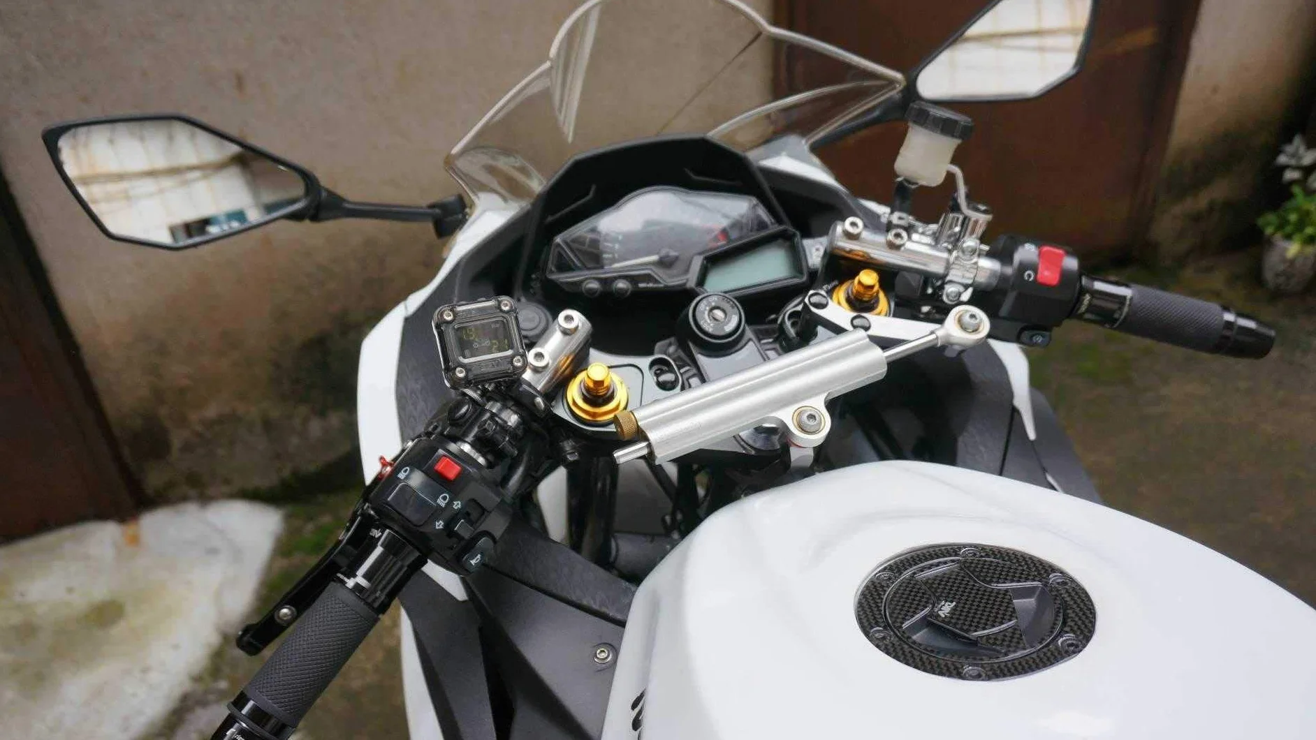 CNC aluminiowa kierownica do motocykli 37 mm pasuje do Ninja 250 2008-2012 Ninja 300 EX300 2013-2018 rura nośna Ø 37 mm Kierownica wyciszająca 22 mm rura uchwyt kolor czarny