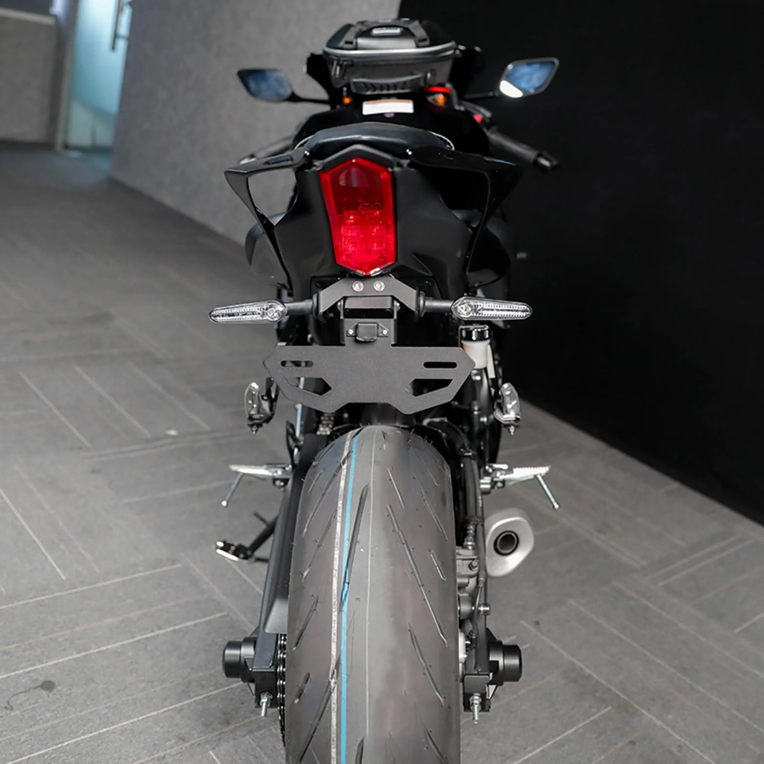 Kompatybilny z Yamaha YZF R7 FZ07 MT-07 2014-2023 Motocykl Tylny Fender Eliminator Motocykl License Plate Wspornik ze światłem LED, metalowy uchwyt na płytę Ogon Tidy Modified Accessories