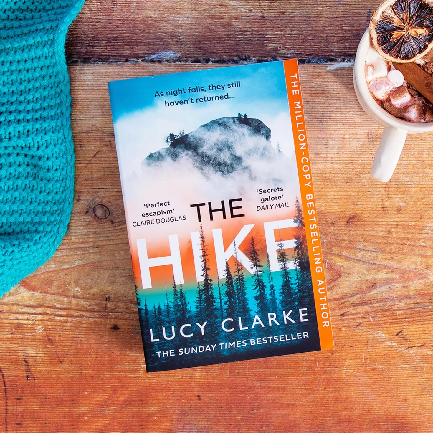 The Hike: The Sunday Times bestseller and the perfect thriller novel to curl up with for winter
